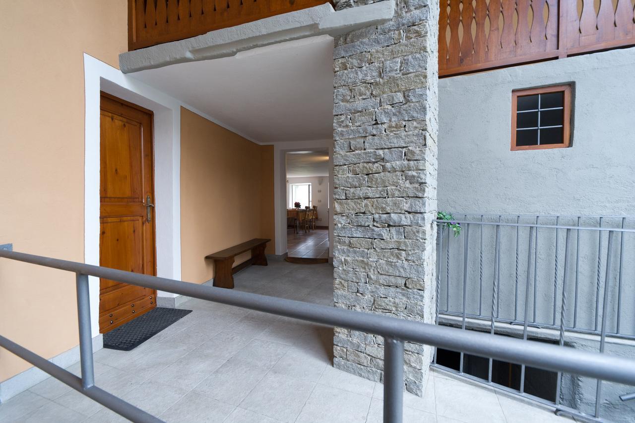 Palu Vacanze: L'Intimita Aosta Buitenkant foto